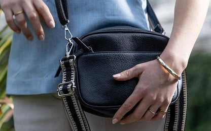 Zwart schoudertas / crossbody tasje Fira