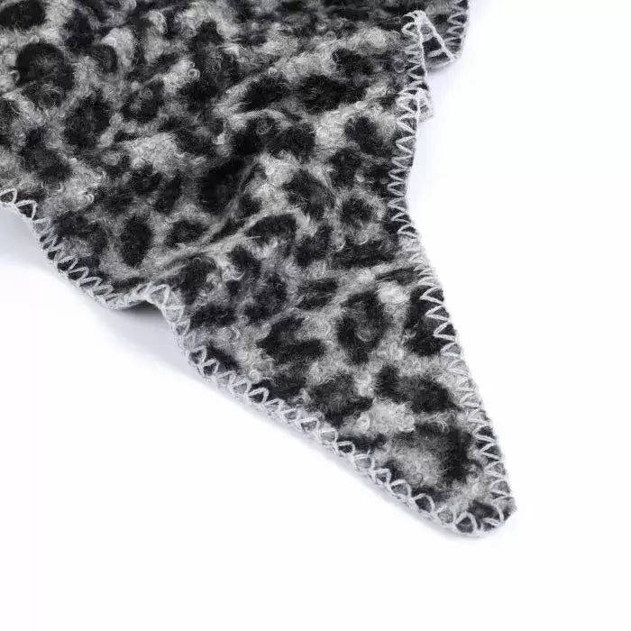 Grijze dames "all-season" sjaal - Leopard Bouclé
